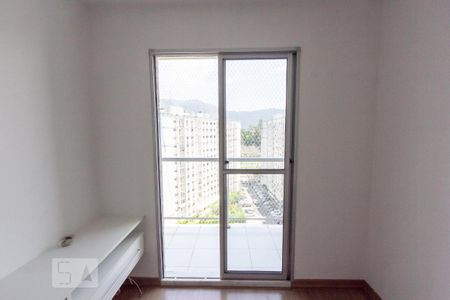 Sala de apartamento para alugar com 2 quartos, 51m² em Jacarepaguá, Rio de Janeiro