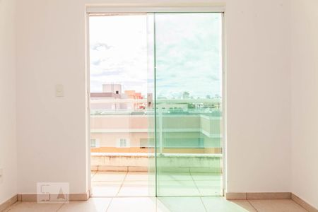 Sala de apartamento para alugar com 3 quartos, 174m² em Santa Mônica, Uberlândia