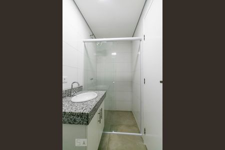 Banheiro de apartamento para alugar com 1 quarto, 30m² em Vila Prudente, São Paulo