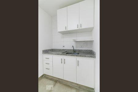 Cozinha de apartamento para alugar com 1 quarto, 30m² em Vila Prudente, São Paulo
