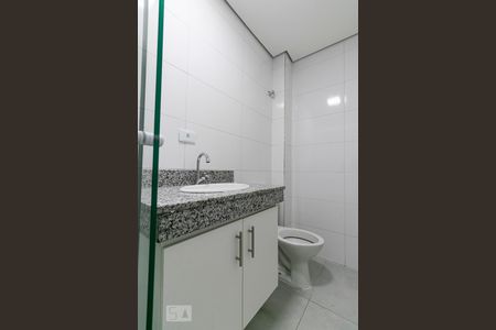 Banheiro de kitnet/studio para alugar com 1 quarto, 30m² em Vila Prudente, São Paulo