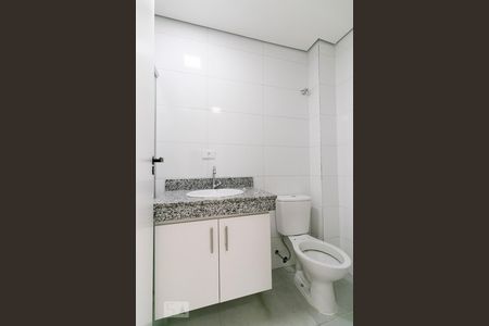 Banheiro de kitnet/studio para alugar com 1 quarto, 30m² em Vila Prudente, São Paulo