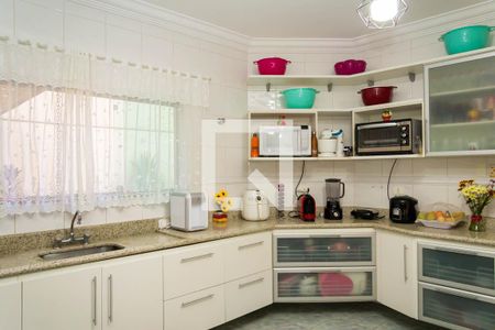 Casa à venda com 292m², 4 quartos e 4 vagas Casa à venda com 292m², 4 quartos e 4 vagasCozinha