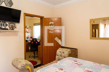 Casa à venda com 292m², 4 quartos e 4 vagas Casa à venda com 292m², 4 quartos e 4 vagasQuarto 3