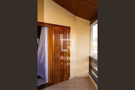 Casa à venda com 292m², 4 quartos e 4 vagas Casa à venda com 292m², 4 quartos e 4 vagasVaranda do quarto 3