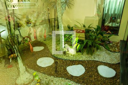 Casa à venda com 292m², 4 quartos e 4 vagas Casa à venda com 292m², 4 quartos e 4 vagasJardim de inverno