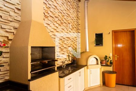 Casa à venda com 292m², 4 quartos e 4 vagas Casa à venda com 292m², 4 quartos e 4 vagasEspaço Gourmet