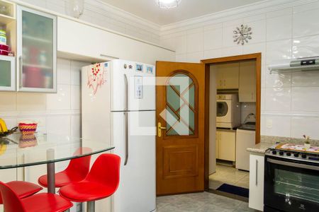 Casa à venda com 292m², 4 quartos e 4 vagas Casa à venda com 292m², 4 quartos e 4 vagasCozinha