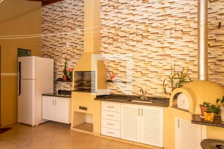 Casa à venda com 292m², 4 quartos e 4 vagas Casa à venda com 292m², 4 quartos e 4 vagasEspaço Gourmet