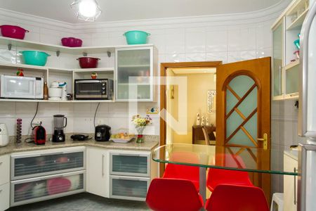 Casa à venda com 292m², 4 quartos e 4 vagas Casa à venda com 292m², 4 quartos e 4 vagasCozinha