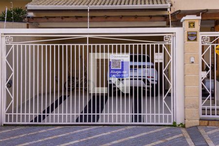 Casa à venda com 292m², 4 quartos e 4 vagas Casa à venda com 292m², 4 quartos e 4 vagasPlaquinha