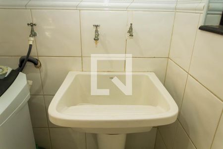 Casa à venda com 292m², 4 quartos e 4 vagas Casa à venda com 292m², 4 quartos e 4 vagasÁrea de Serviço