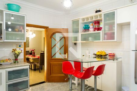 Casa à venda com 292m², 4 quartos e 4 vagas Casa à venda com 292m², 4 quartos e 4 vagasCozinha