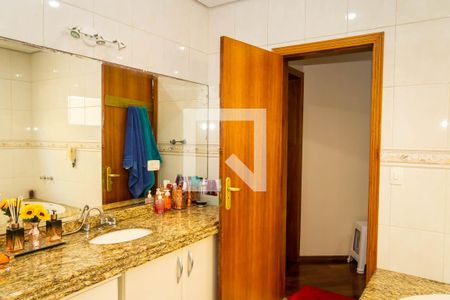 Casa à venda com 292m², 4 quartos e 4 vagas Casa à venda com 292m², 4 quartos e 4 vagasBanheiro da Suíte 3