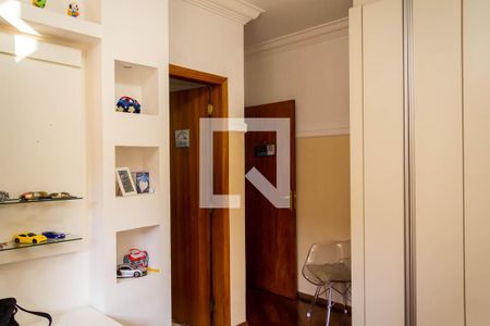 Casa à venda com 292m², 4 quartos e 4 vagas Casa à venda com 292m², 4 quartos e 4 vagasQuarto 1