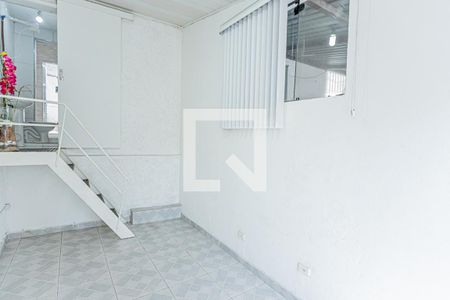Quarto de casa para alugar com 1 quarto, 35m² em Vila Zat, São Paulo