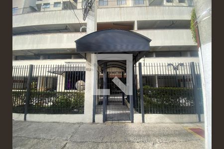 Apartamento à venda com 42m², 2 quartos e 1 vaga Apartamento à venda com 42m², 2 quartos e 1 vagaFachada