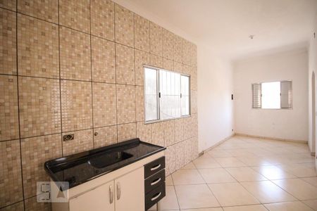 Cozinha e Sala de Jantar de casa para alugar com 2 quartos, 60m² em Vila Zat, São Paulo