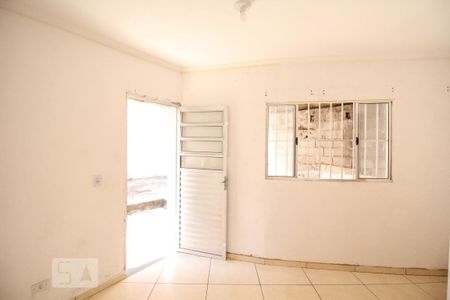 Sala de casa para alugar com 2 quartos, 60m² em Vila Zat, São Paulo