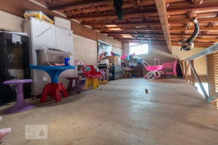 Apartamento à venda com 110m², 2 quartos e 1 vaga Apartamento à venda com 110m², 2 quartos e 1 vagaMezanino