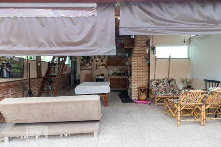 Apartamento à venda com 110m², 2 quartos e 1 vaga Apartamento à venda com 110m², 2 quartos e 1 vagaCobertura