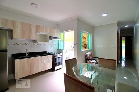 Sala/Cozinha de apartamento para alugar com 2 quartos, 60m² em Utinga, Santo André
