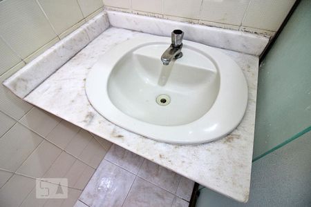 Apartamento à venda com 65m², 2 quartos e 1 vagaBanheiro Social