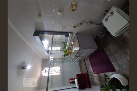 Casa à venda com 440m², 5 quartos e 2 vagas Casa à venda com 440m², 5 quartos e 2 vagasBanheiro 2