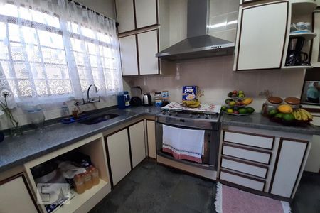 Casa à venda com 440m², 5 quartos e 2 vagas Casa à venda com 440m², 5 quartos e 2 vagasCozinha