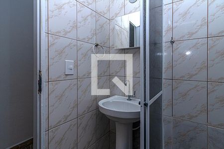 Banheiro de casa para alugar com 1 quarto, 45m² em Jardim Santa Cruz (sacomã), São Paulo