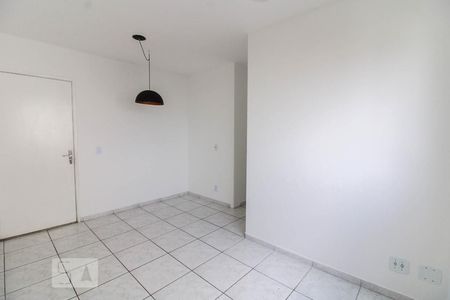 Sala de apartamento para alugar com 2 quartos, 45m² em Vila Guilherme, São Paulo