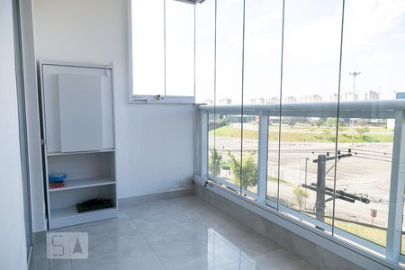 Varanda da sala de apartamento para alugar com 2 quartos, 62m² em Vila Endres, Guarulhos