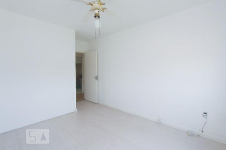 QUARTO de apartamento à venda com 1 quarto, 50m² em Vila Ipiranga, Porto Alegre