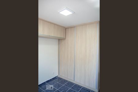 Apartamento à venda com 55m², 2 quartos e 1 vagaQuarto 2 - Armários