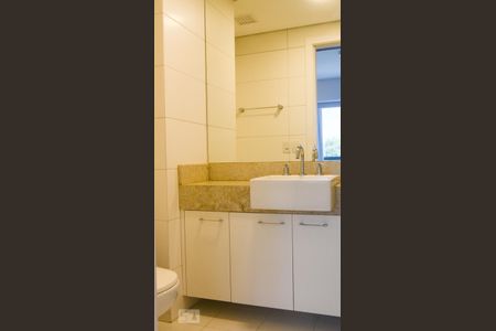 Studio à venda com 47m², 1 quarto e 2 vagasBanheiro