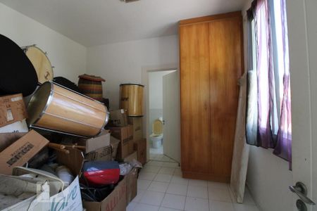 Casa à venda com 600m², 6 quartos e 1 vagaQuarto área de serviço