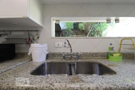 Casa à venda com 600m², 6 quartos e 1 vagaPia da cozinha