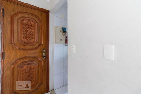 Apartamento à venda com 68m², 2 quartos e 1 vagaEntrada