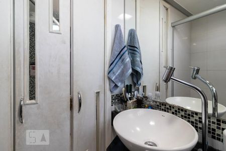 Apartamento à venda com 68m², 2 quartos e 1 vagaBanheiro 