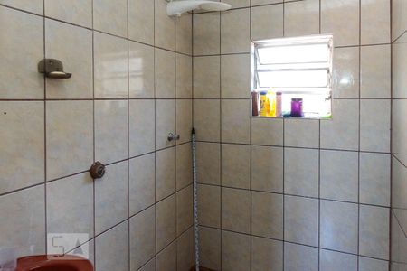 Casa à venda com 190m², 2 quartos e 2 vagas Casa à venda com 190m², 2 quartos e 2 vagasBanheiro da Suite da casa 02