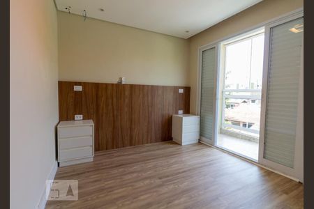 Casa à venda com 140m², 3 quartos e 2 vagas Casa à venda com 140m², 3 quartos e 2 vagasQuarto 2 - Suíte