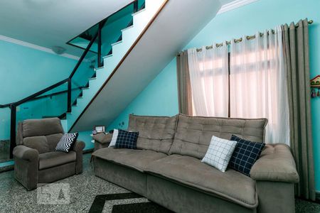 Sala de casa à venda com 3 quartos, 221m² em Parque Paineiras, São Paulo