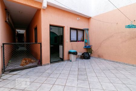 Casa à venda com 221m², 3 quartos e 2 vagasQuintal