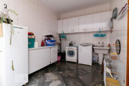 Casa à venda com 221m², 3 quartos e 2 vagasÁrea de serviço