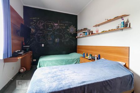 Casa à venda com 221m², 3 quartos e 2 vagasQuarto 3