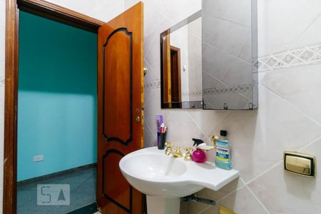 Casa à venda com 221m², 3 quartos e 2 vagasBanheiro 2