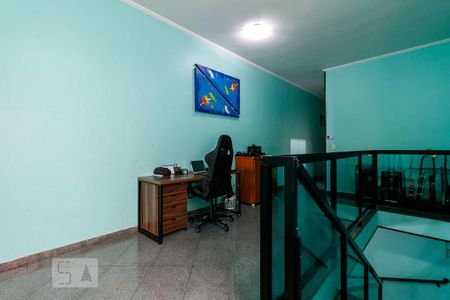 Casa à venda com 221m², 3 quartos e 2 vagasCorredor dos quartos