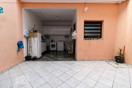 Casa à venda com 221m², 3 quartos e 2 vagasQuintal