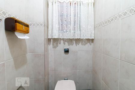 Casa à venda com 221m², 3 quartos e 2 vagasLavabo