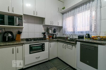 Casa à venda com 221m², 3 quartos e 2 vagasCozinha